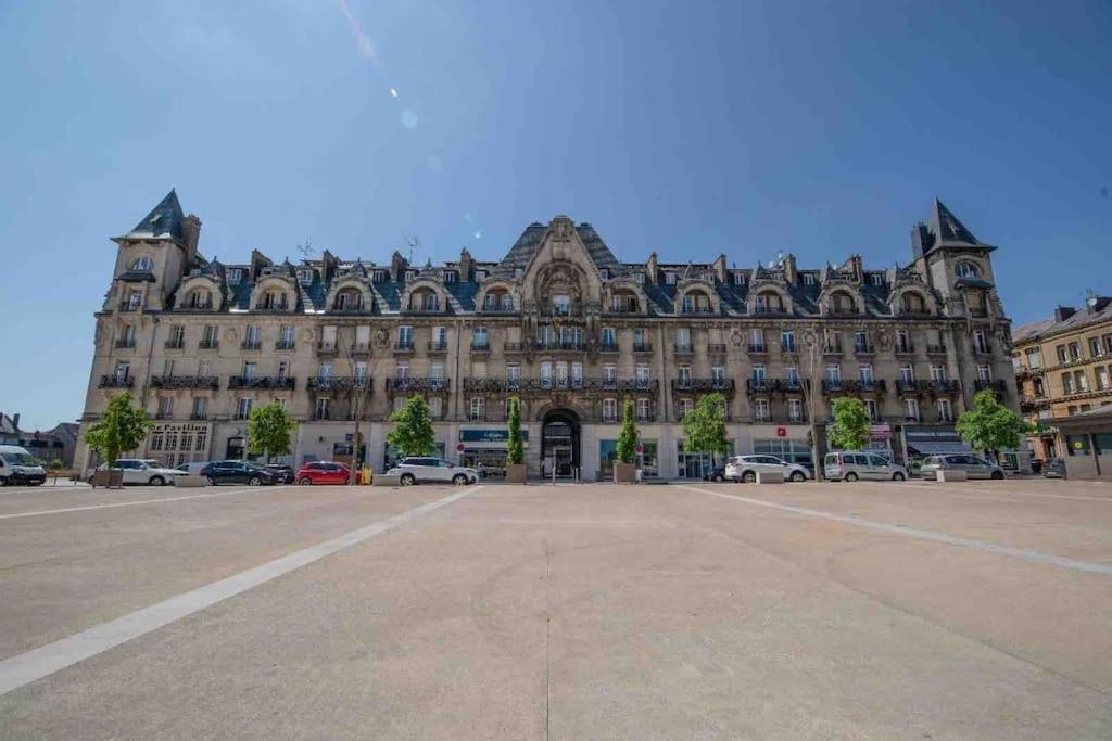 La Suite 7 Gite Urbain Charleville-Mezieres Exterior photo